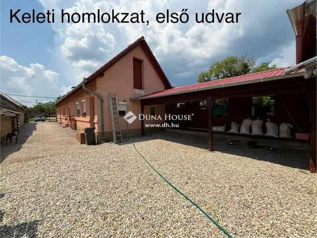 Eladó ház Cserkút 180 nm