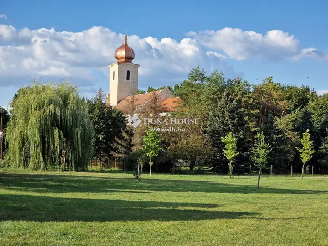 Eladó telek Pécs, Nagyárpád 2050 nm