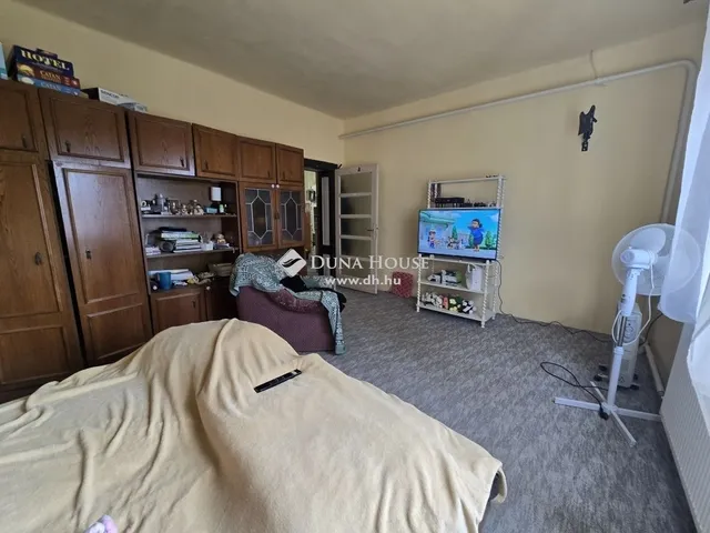 Eladó ház Komló 100 nm