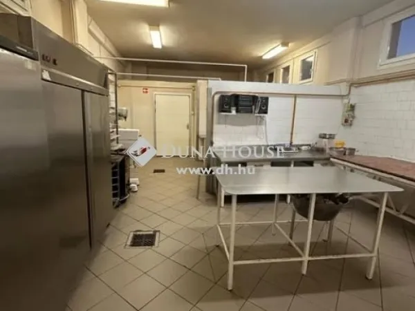 Eladó ház Pécs 180 nm