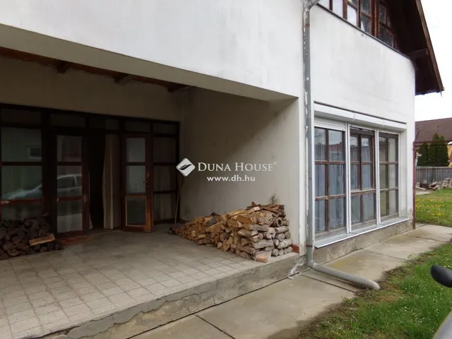 Eladó ház Harkány 260 nm