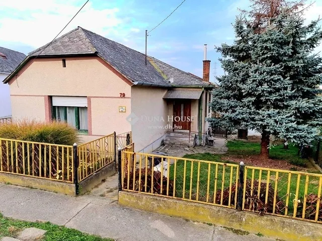 Eladó ház Bogád 69 nm