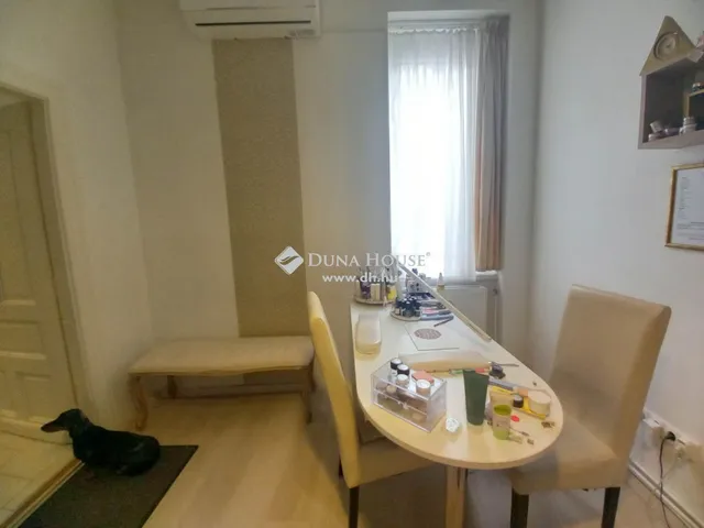 Eladó lakás Pécs 89 nm