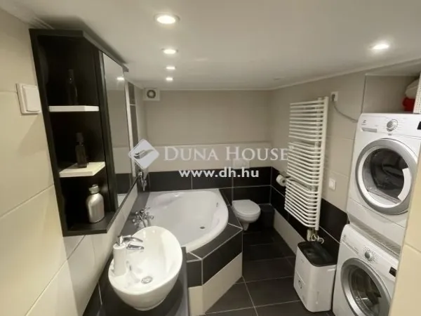 Eladó ház Pécs 140 nm