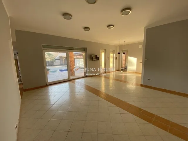 Eladó ház Nagykozár 150 nm