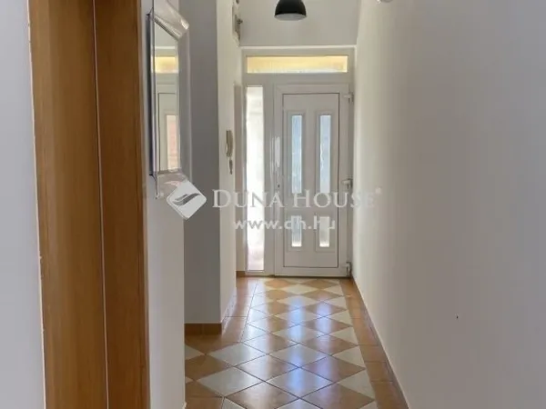 Eladó ház Nagykozár 150 nm