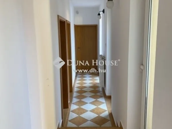 Eladó ház Nagykozár 150 nm