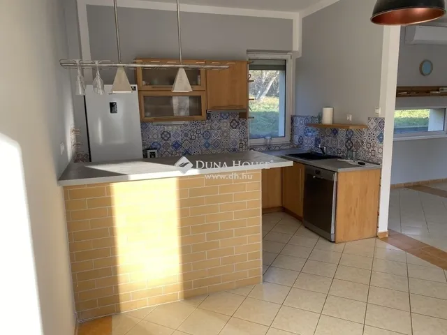 Eladó ház Nagykozár 150 nm