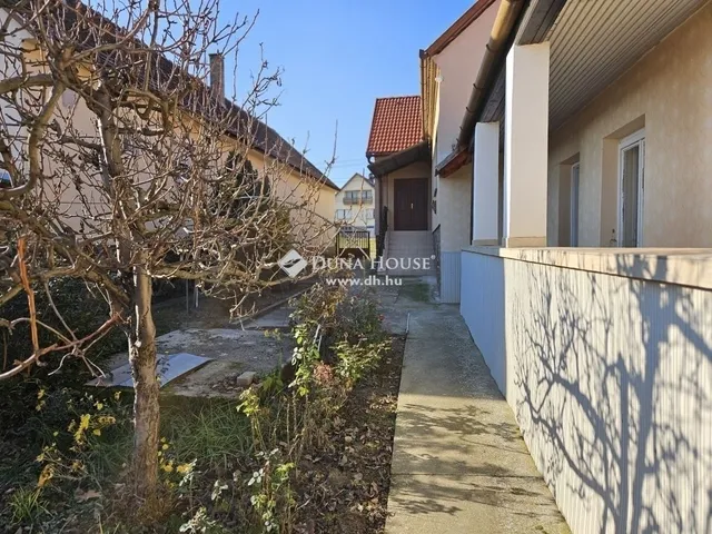 Eladó ház Palotabozsok 120 nm