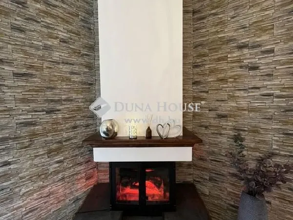 Eladó ház Komló 228 nm