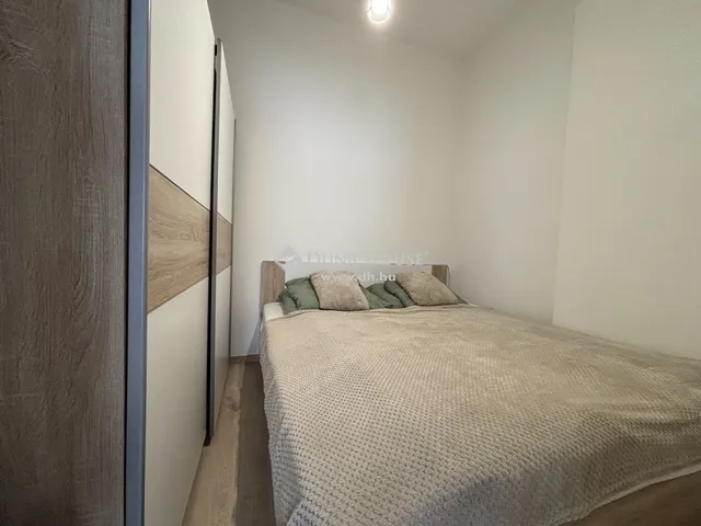 Eladó lakás Kozármisleny 91 nm