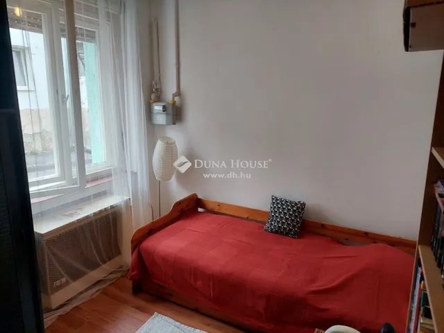 Eladó lakás Pécs 73 nm