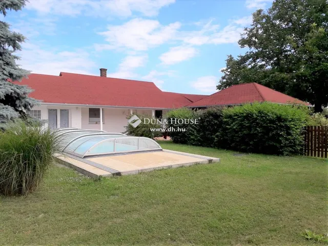 Eladó ház Somogysárd 214 nm
