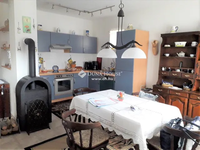 Eladó ház Somogysárd 214 nm