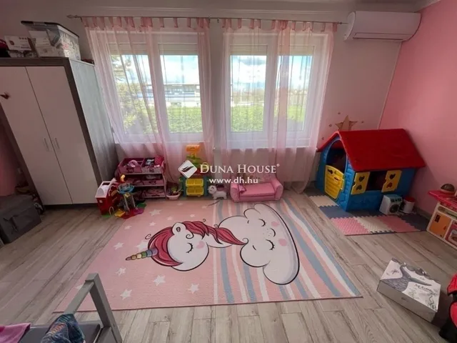 Eladó ház Kozármisleny 165 nm