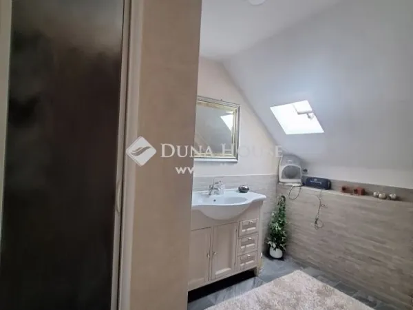 Eladó ház Siklós 240 nm