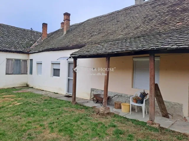 Eladó ház Baksa 70 nm