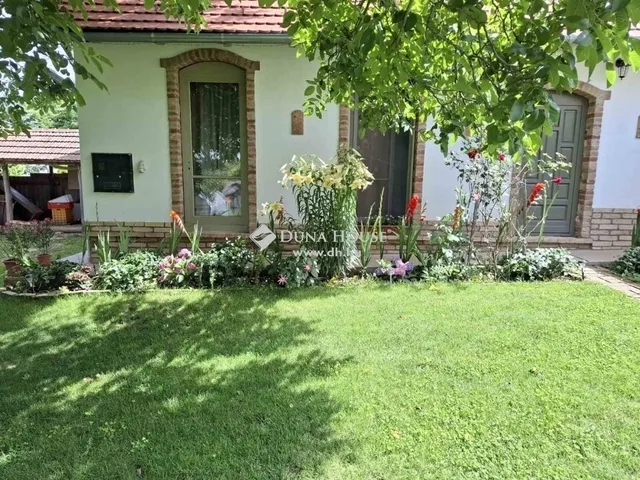 Eladó ház Egerág 178 nm