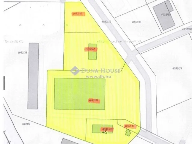 Eladó kereskedelmi és ipari ingatlan Mohács 13500 nm