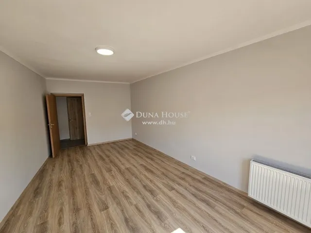 Eladó lakás Pécs 75 nm