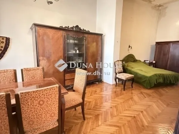 Eladó lakás Pécs 120 nm