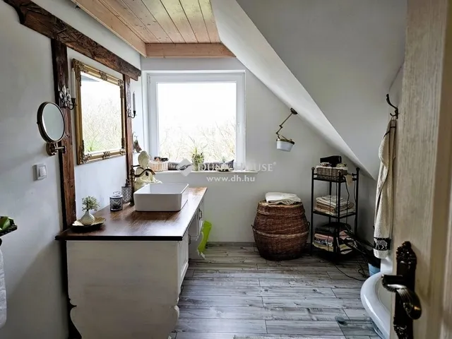 Eladó ház Erdősmárok 140 nm