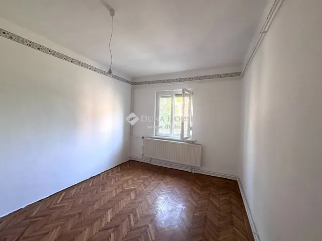 Eladó lakás Komló 51 nm