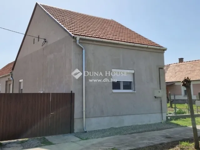 Eladó ház Sellye 150 nm