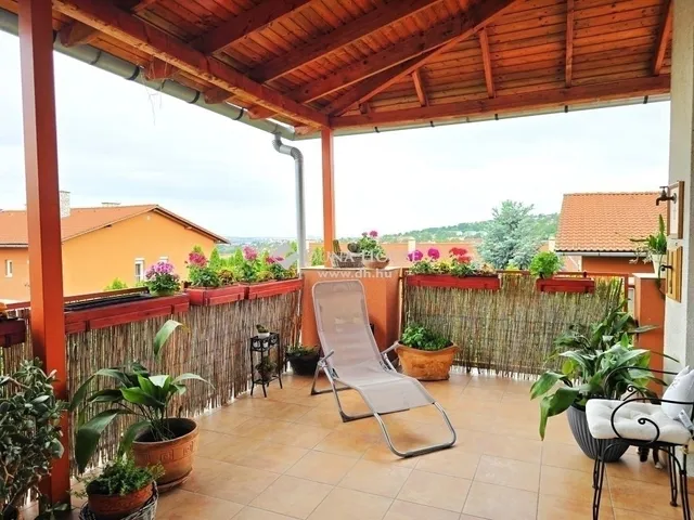 Eladó lakás Pécs 72 nm