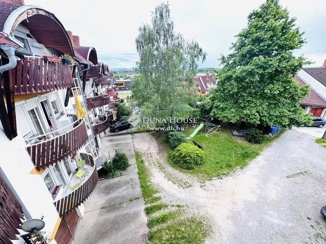 Eladó lakás Pécs 134 nm