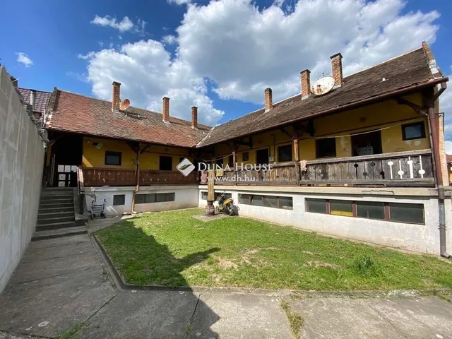 Eladó lakás Pécs 42 nm
