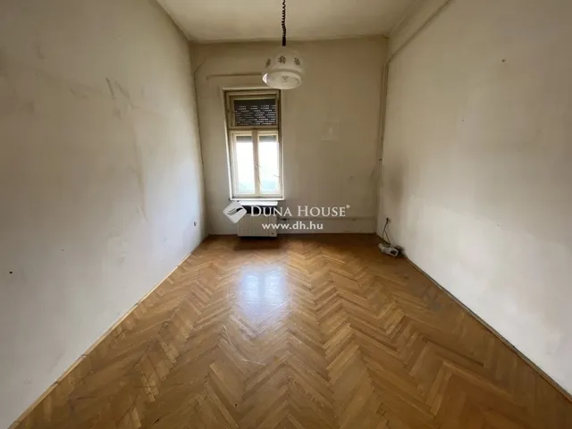 Eladó lakás Pécs 42 nm