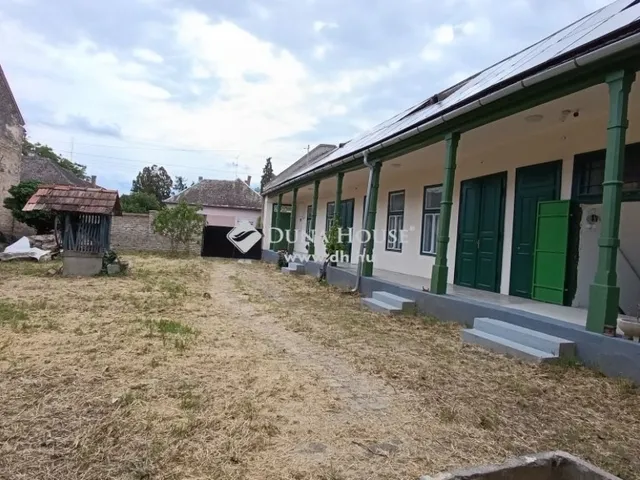 Eladó ház Bátaszék 113 nm