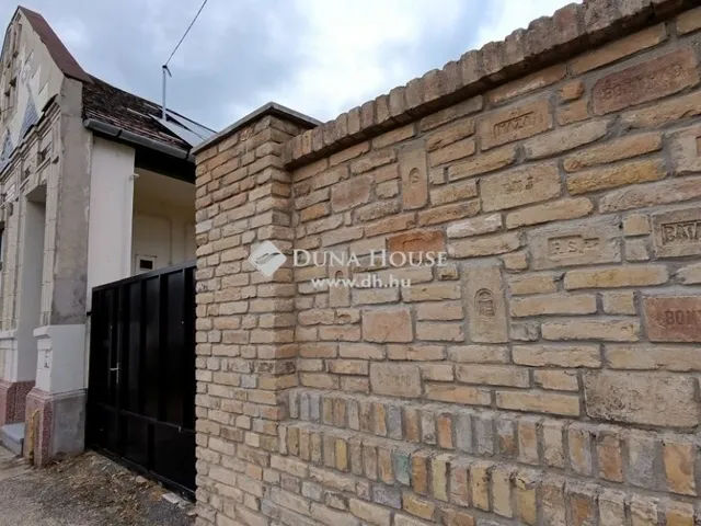 Eladó ház Bátaszék 113 nm