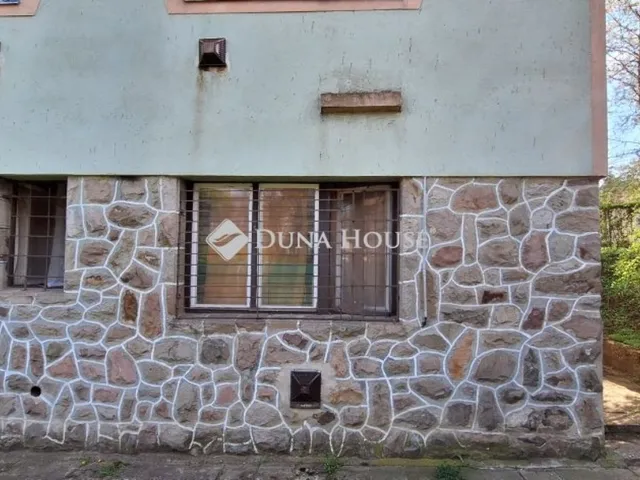 Eladó lakás Komló 51 nm