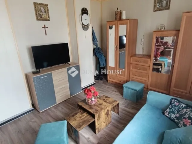 Eladó ház Udvar 234 nm