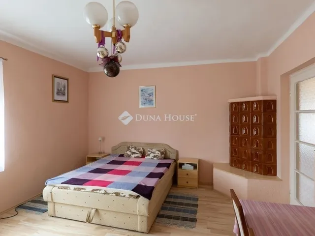 Eladó ház Pécs 386 nm