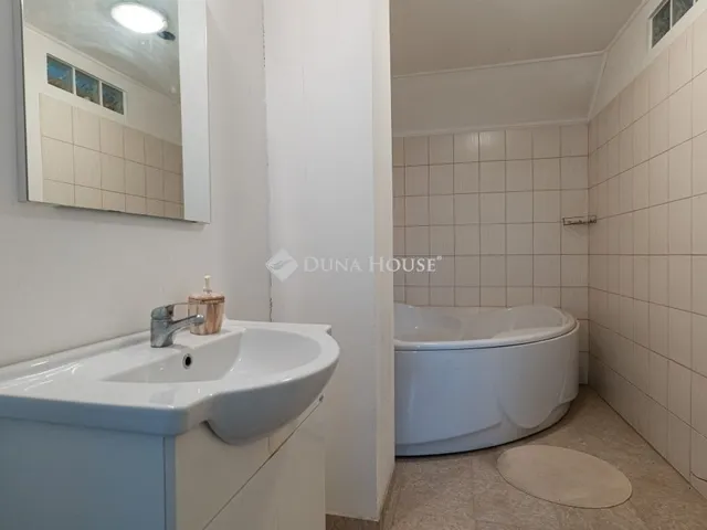 Eladó ház Pécs 386 nm