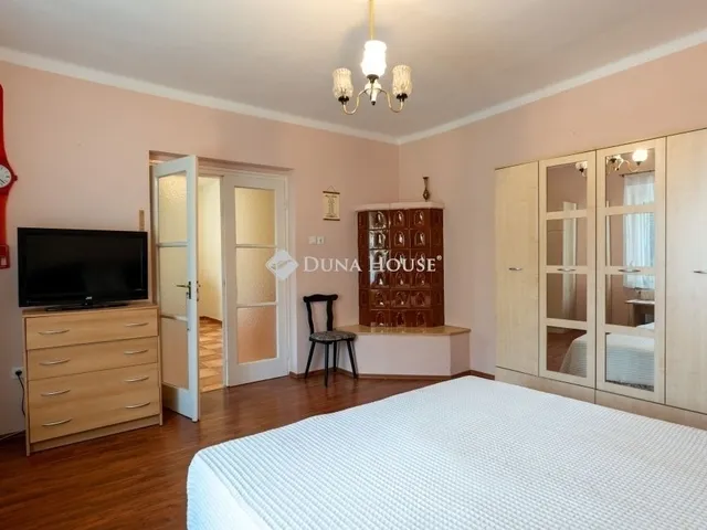 Eladó ház Pécs 386 nm