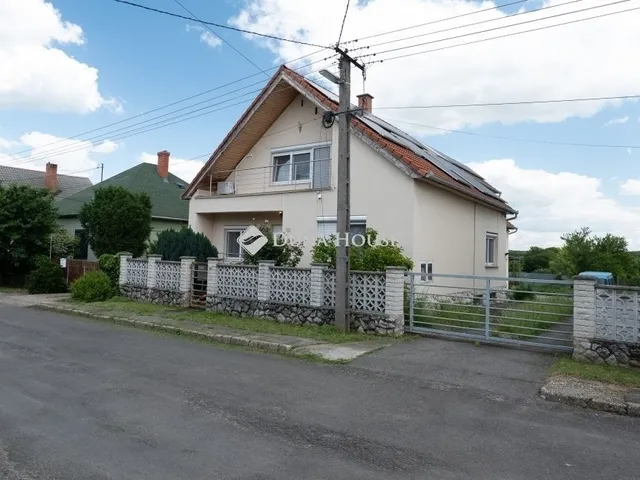 Eladó ház Pécs 386 nm