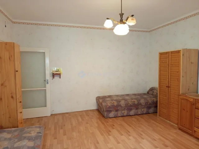 Eladó lakás Komló, Szilvás 40 nm