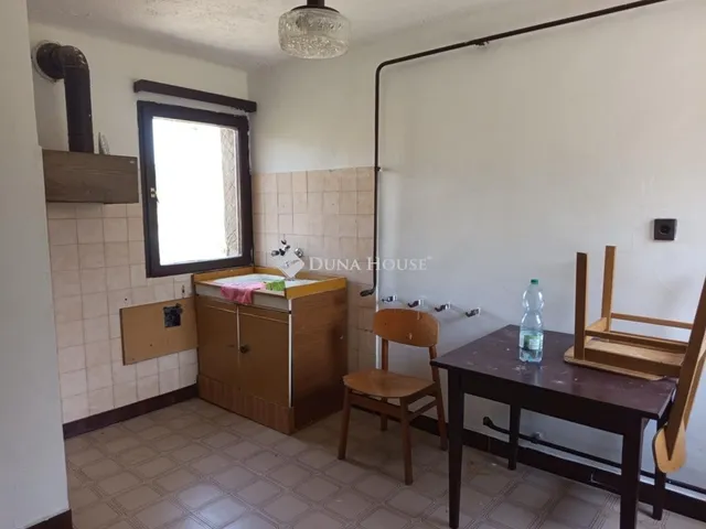 Eladó ház Komló 90 nm