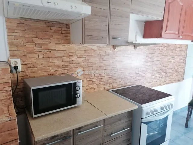 Eladó lakás Komló 53 nm