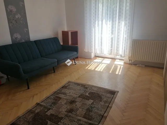 Eladó lakás Komló 53 nm