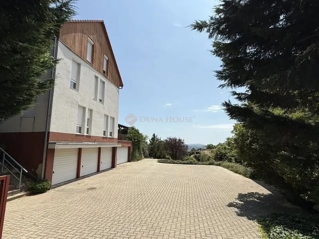 Eladó lakás Pécs 105 nm