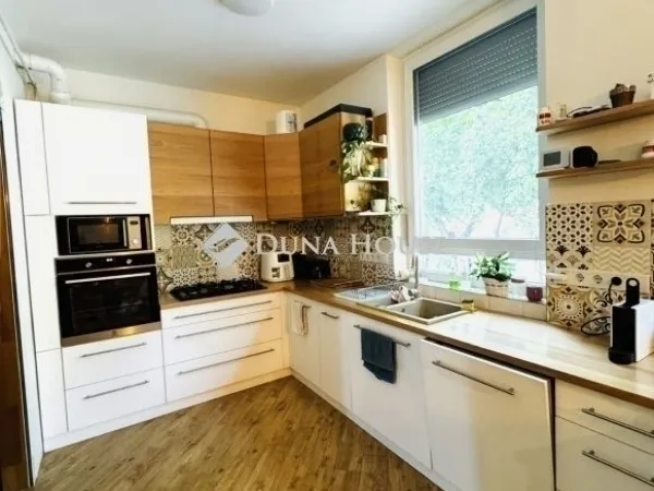 Eladó lakás Pécs 91 nm