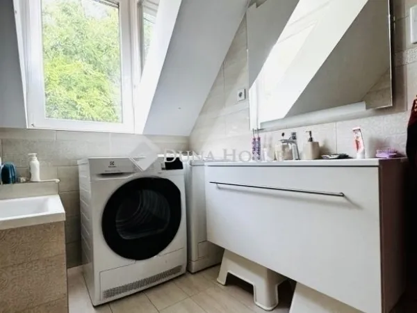 Eladó lakás Pécs 91 nm