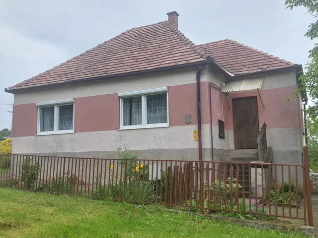 Eladó ház Kővágótőttős 77 nm