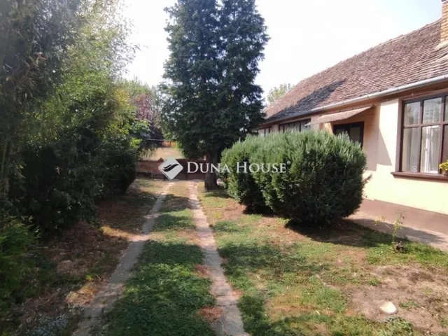 Eladó ház Ivándárda 156 nm