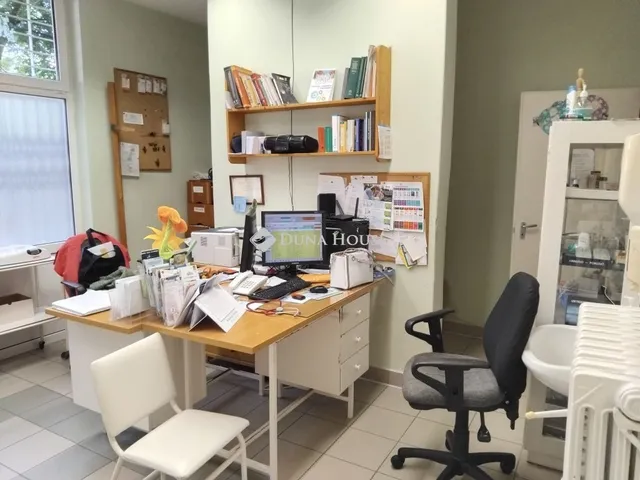 Eladó kereskedelmi és ipari ingatlan Pécs 62 nm